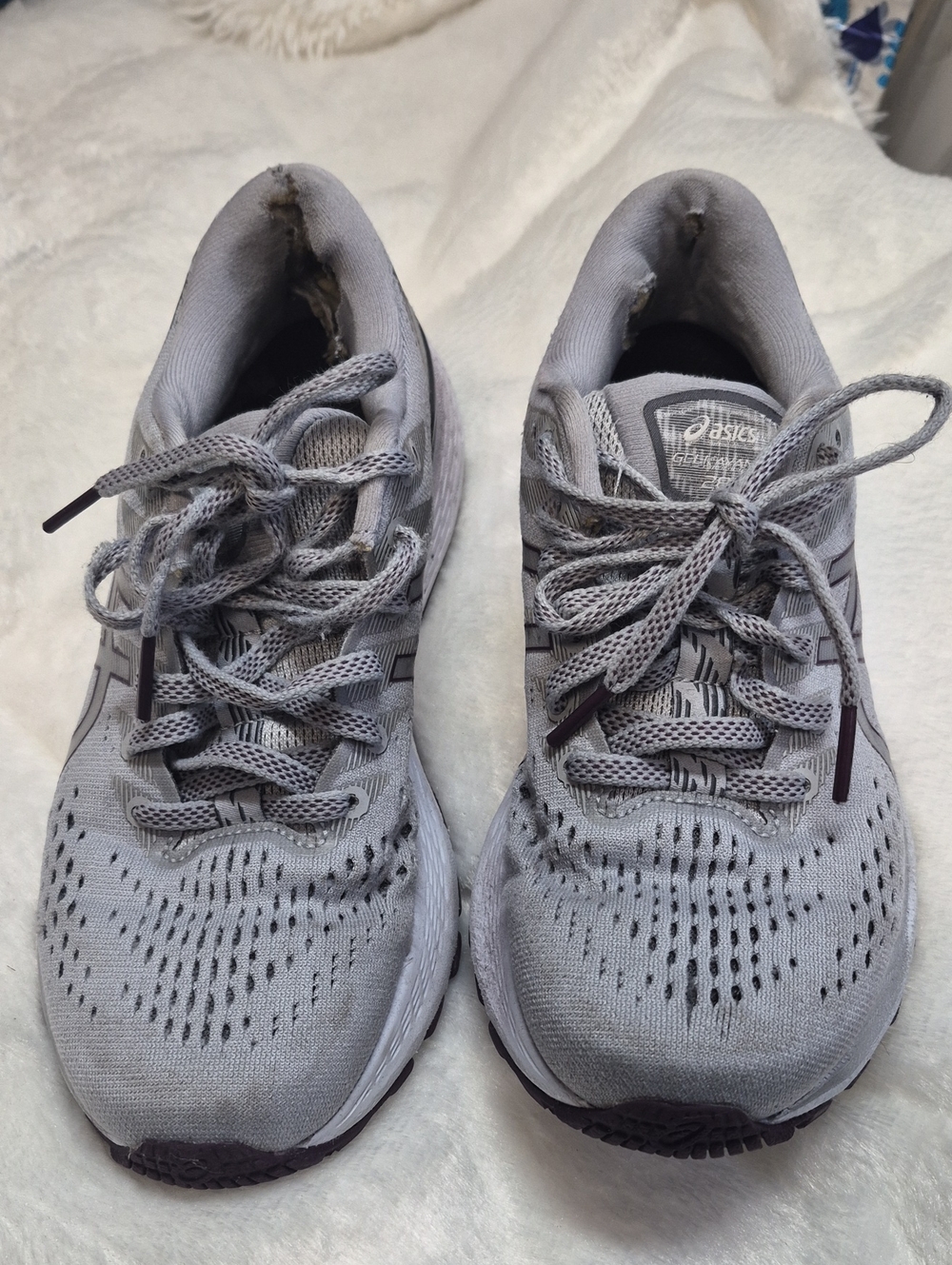 ASICS Light Gray Women's Athletic Running Shoes